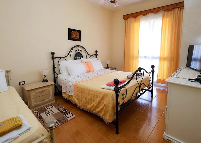 Casa La Pieve Oda ve Kahvaltı Berat
